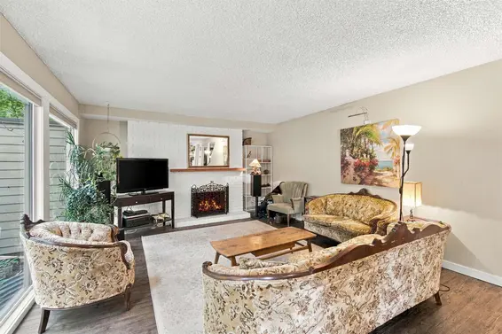 1063 Heritage Boulevard, North Vancouver For Sale - image 2