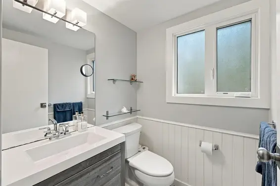 1063 Heritage Boulevard, North Vancouver For Sale - image 8
