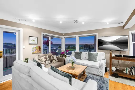 1104 Esquimalt Avenue, West Vancouver For Sale - image 9
