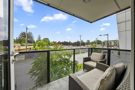 208 1496 Charlotte Road, North Vancouver For Sale - image 3