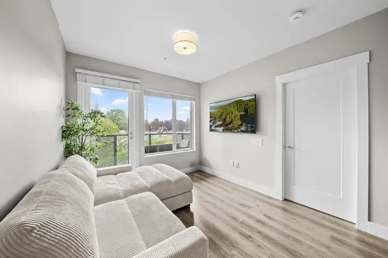 208 1496 Charlotte Road, North Vancouver For Sale - image 5