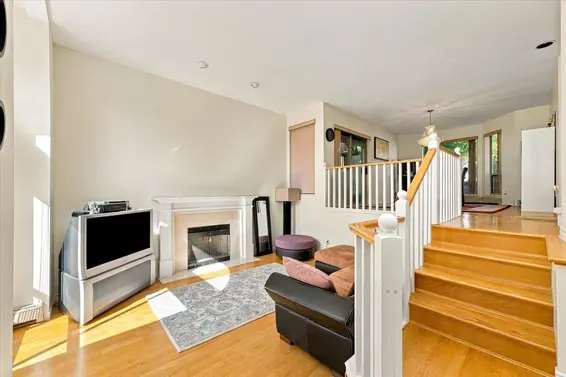 1523 Lawson Avenue, West Vancouver For Sale - image 3