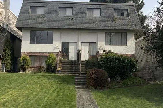 1536 St. Andrews Avenue, North Vancouver