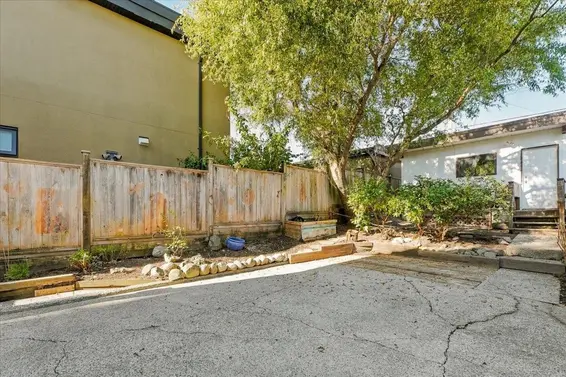 240 East 18th Street, North Vancouver For Sale - image 24