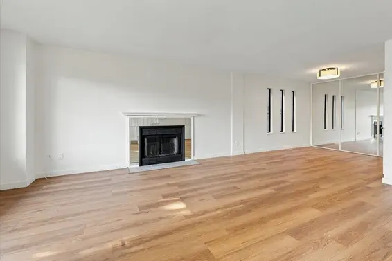 240 East 18th Street, North Vancouver For Sale - image 3