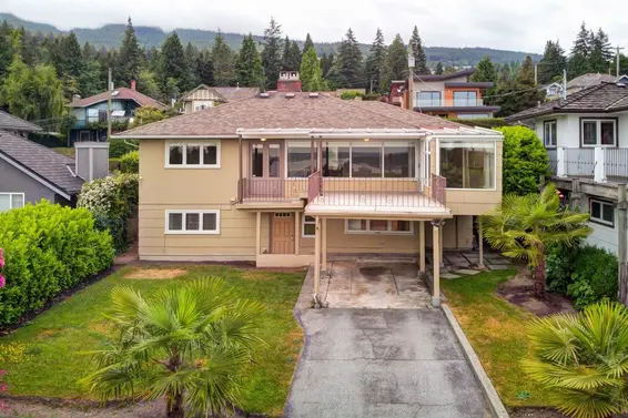 1530 Nelson Avenue, West Vancouver