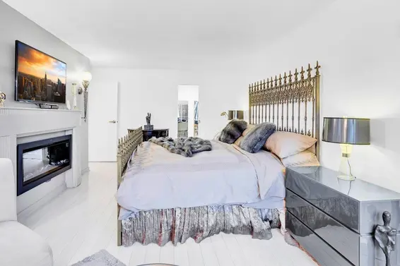 1306 33 Chesterfield Place, North Vancouver For Sale - image 14