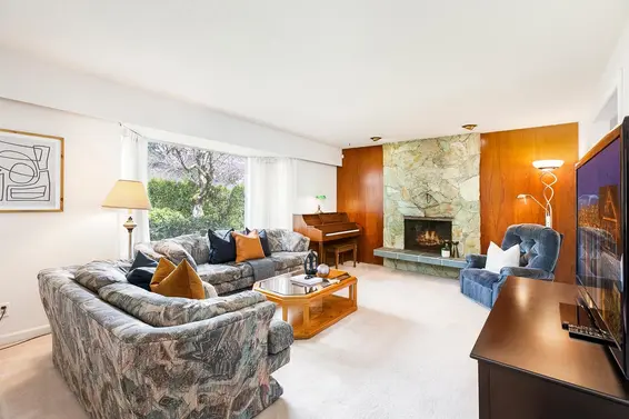 1601 Platt Crescent, North Vancouver For Sale - image 6