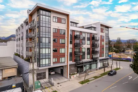 203 1496 Charlotte Road, North Vancouver