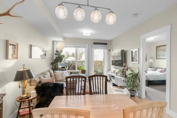 203 1496 Charlotte Road, North Vancouver For Sale - image 9