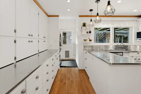 1650 Mathers Avenue, West Vancouver For Sale - image 10