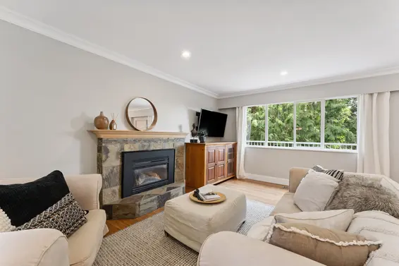 506 East 21st Street, North Vancouver For Sale - image 4