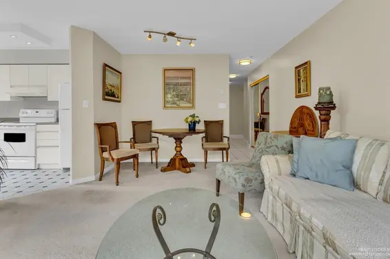413 1327 East Keith Road, North Vancouver For Sale - image 3
