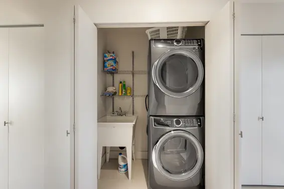 FRSL17 415 West Esplanade Avenue, North Vancouver For Sale - image 13