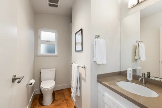 FRSL17 415 West Esplanade Avenue, North Vancouver For Sale - image 33