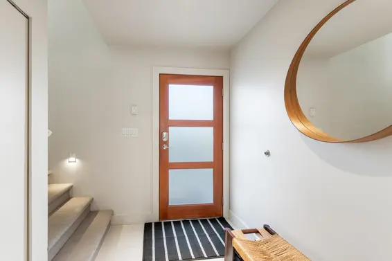 FRSL17 415 West Esplanade Avenue, North Vancouver For Sale - image 4