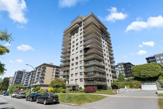 1104 140 East Keith Road, North Vancouver