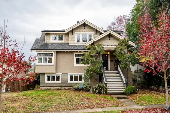 448 West 14th Street, North Vancouver