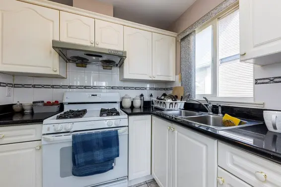 449 East 16th Street, North Vancouver For Sale - image 12