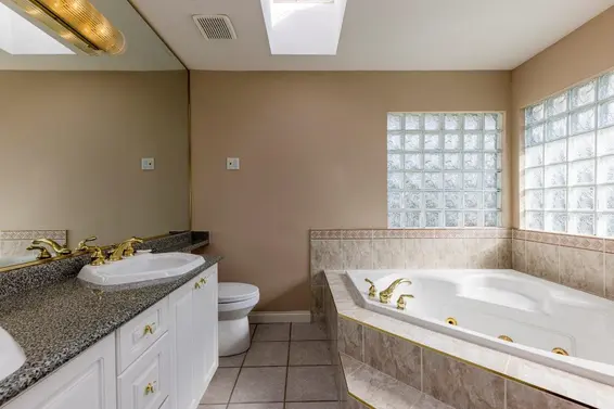 449 East 16th Street, North Vancouver For Sale - image 19