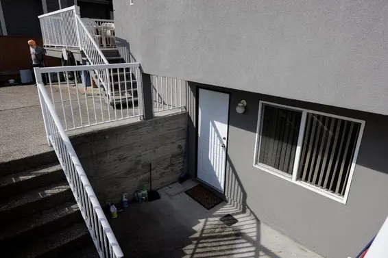 449 East 16th Street, North Vancouver For Sale - image 34