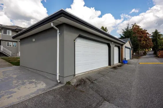 449 East 16th Street, North Vancouver For Sale - image 38