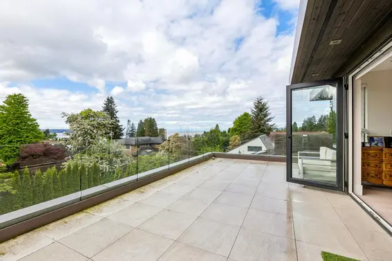 2256 Jefferson Avenue, West Vancouver For Sale - image 12