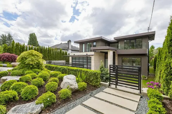 2256 Jefferson Avenue, West Vancouver For Sale - image 2