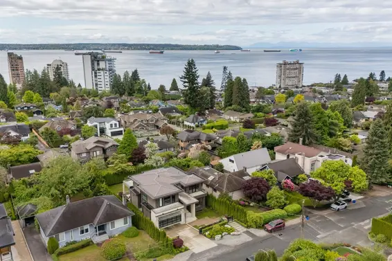 2256 Jefferson Avenue, West Vancouver For Sale - image 27