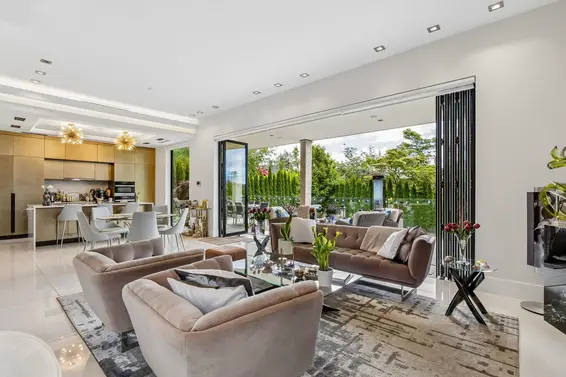 2256 Jefferson Avenue, West Vancouver For Sale - image 3