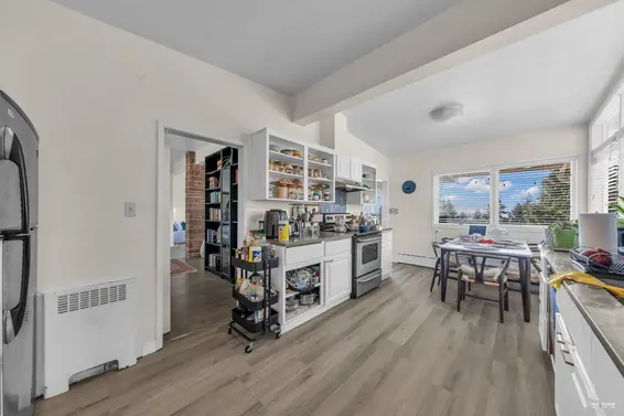 1230 Queens Avenue, West Vancouver For Sale - image 15