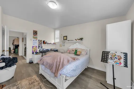 1230 Queens Avenue, West Vancouver For Sale - image 19