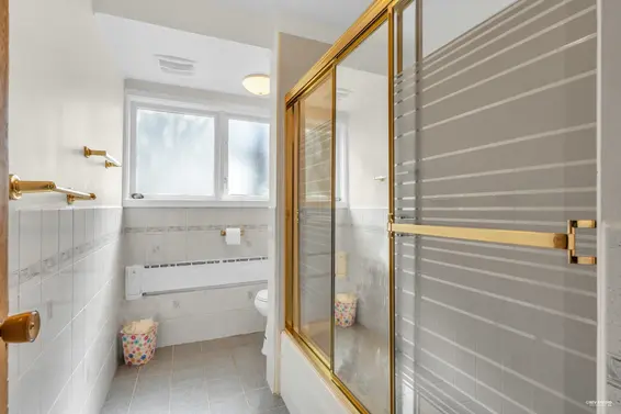 1230 Queens Avenue, West Vancouver For Sale - image 20