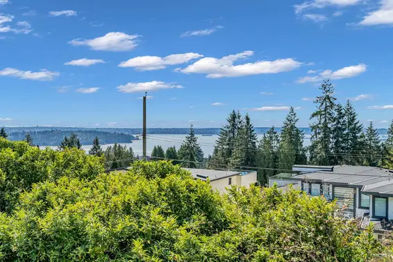 1230 Queens Avenue, West Vancouver For Sale - image 29
