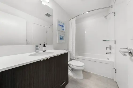 111 719 West 3rd Street, North Vancouver For Sale - image 25