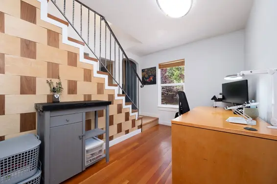 1075 Gladwin Drive, North Vancouver For Sale - image 15