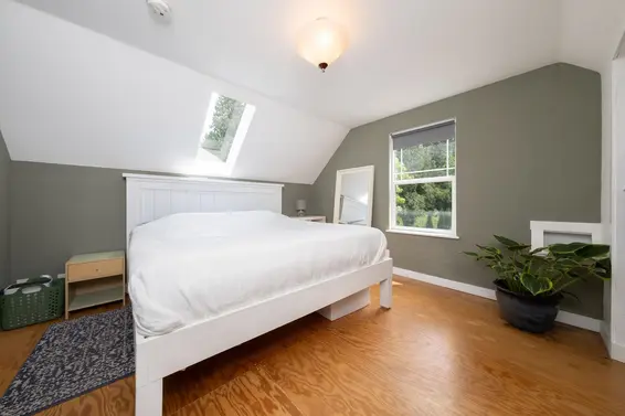 1075 Gladwin Drive, North Vancouver For Sale - image 20