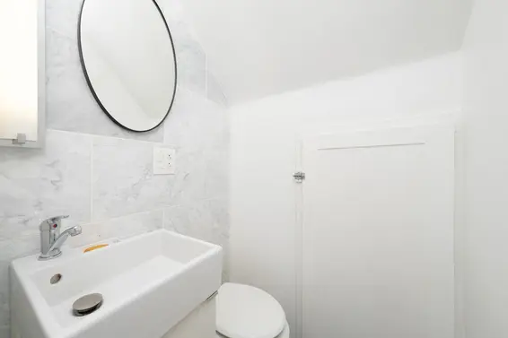 1075 Gladwin Drive, North Vancouver For Sale - image 23