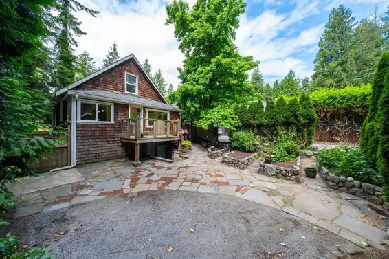 1075 Gladwin Drive, North Vancouver For Sale - image 26