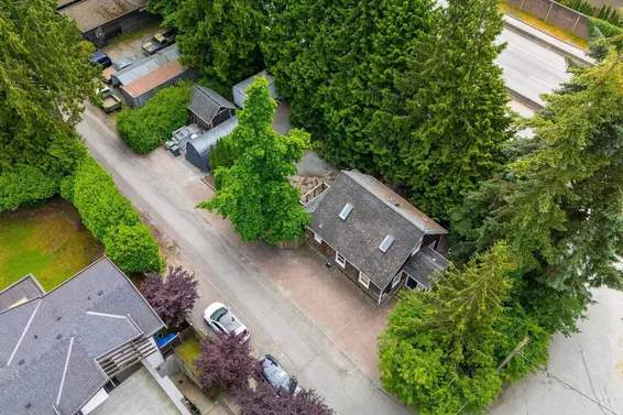 1075 Gladwin Drive, North Vancouver For Sale - image 30