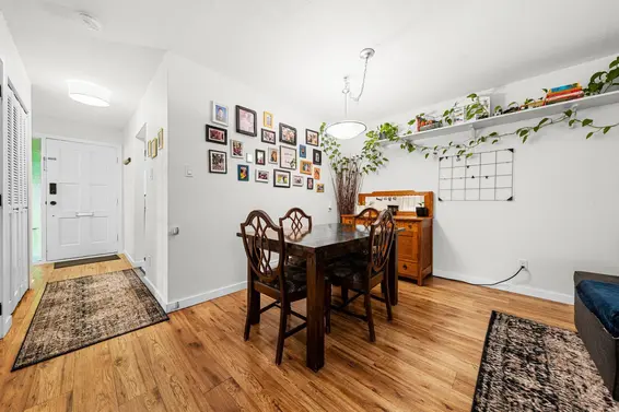 2393 Mountain Highway, North Vancouver For Sale - image 12