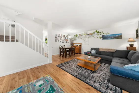 2393 Mountain Highway, North Vancouver For Sale - image 14