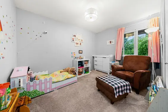 2393 Mountain Highway, North Vancouver For Sale - image 27