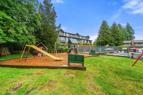 2393 Mountain Highway, North Vancouver For Sale - image 6
