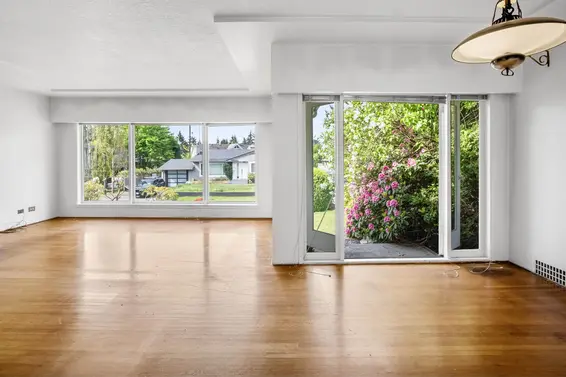 2762 Newmarket Drive, North Vancouver For Sale - image 6