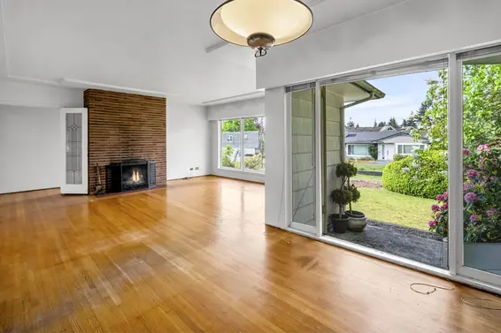 2762 Newmarket Drive, North Vancouver For Sale - image 7