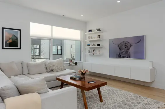 17 602 Lile Drive, North Vancouver For Sale - image 2