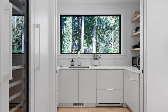 968 Belvista Crescent, North Vancouver For Sale - image 11