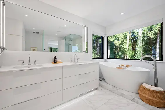 968 Belvista Crescent, North Vancouver For Sale - image 21