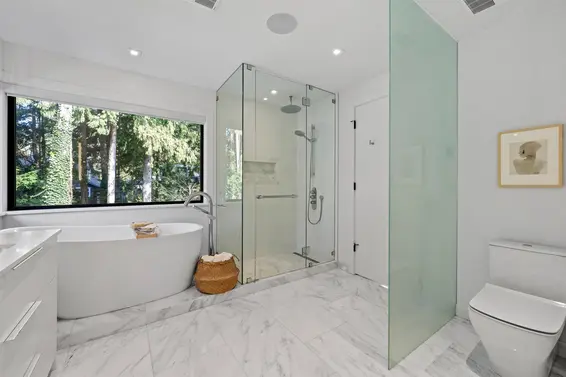 968 Belvista Crescent, North Vancouver For Sale - image 22